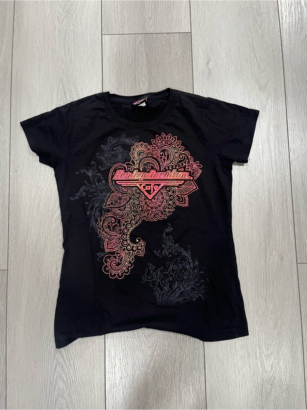 Vintage Authentic Harley-Davidson Cafe Black Tee Pink/Red/Coral
